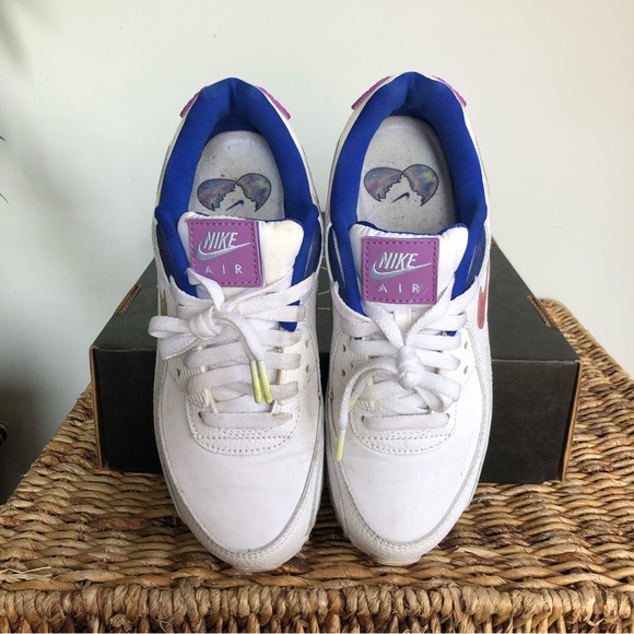 SOLD Nike Women's Air Max 90 SE Easter Sneakers - Picture 5 of 13